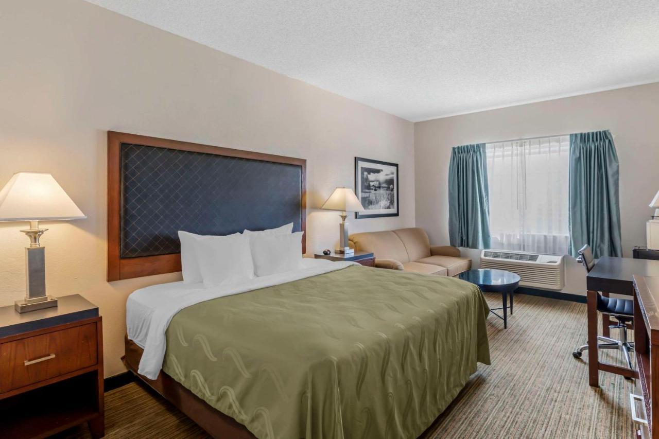 Quality Inn Denver Tech Center Сентениал Екстериор снимка